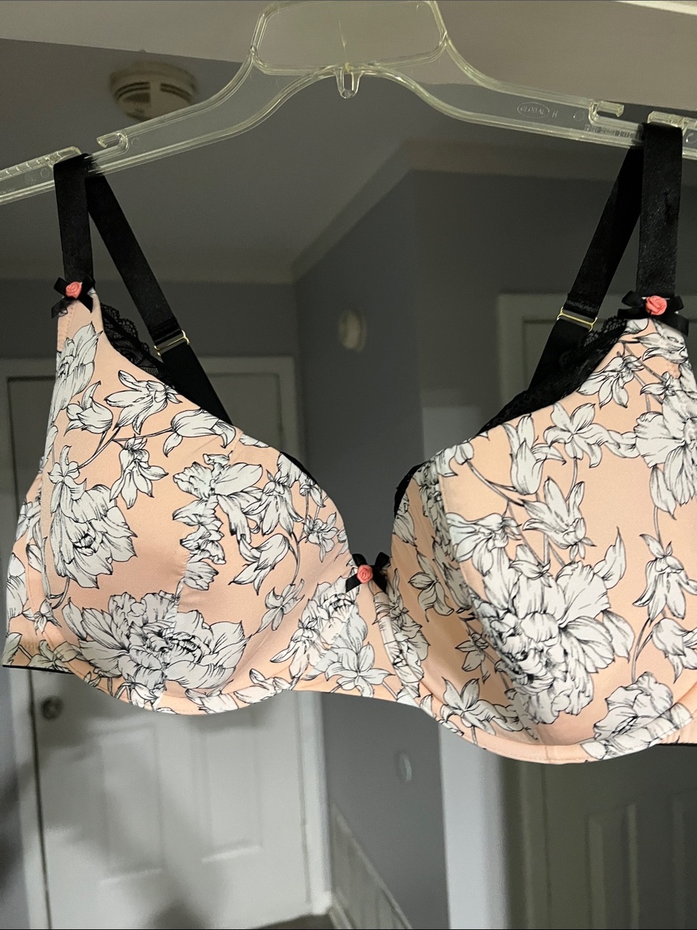 Cacique Like-New Pink Floral Underwire Bra with Black Accents
